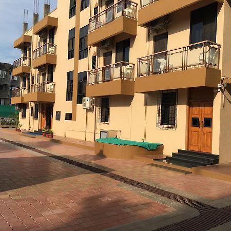Hotel Hira Laxmi Residency Alībāg Exterior foto