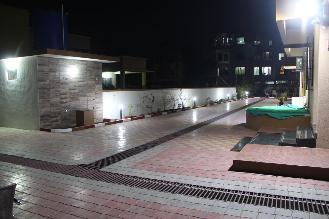 Hotel Hira Laxmi Residency Alībāg Exterior foto